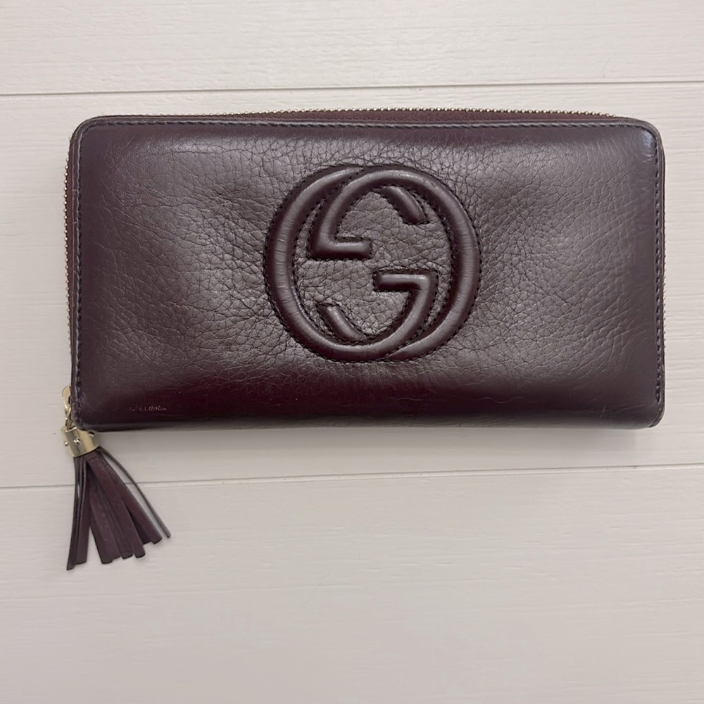 GUCCI Interlocking G Tassel Leather Zip Around Long Wallet